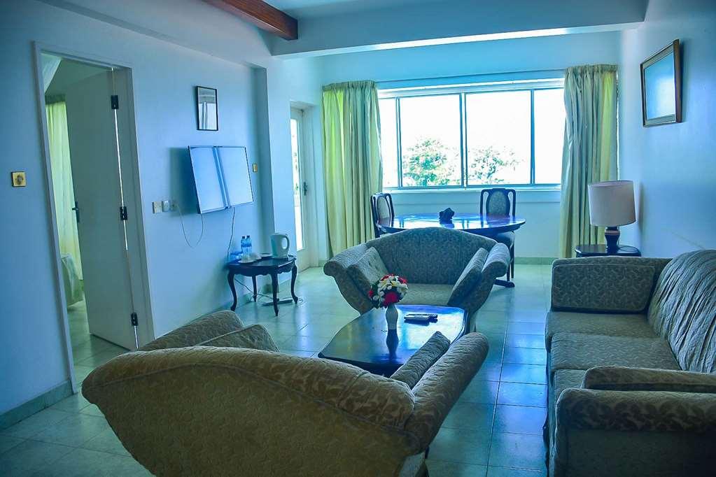 Mombasa Beach Hotel Ruang foto